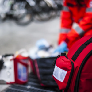 PRIMEROS AUXILIOS EN INSTALACIONES DEPORTIVAS